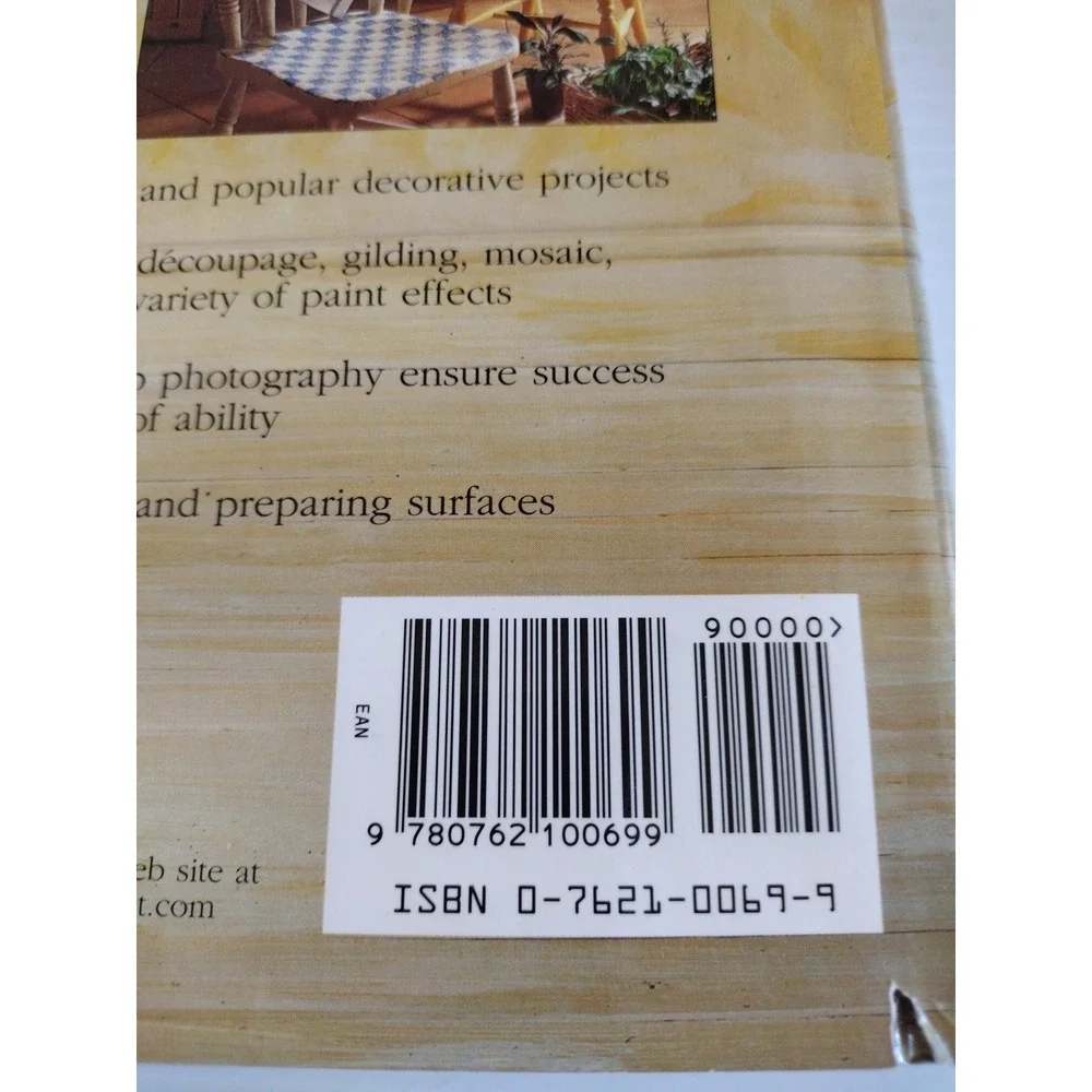 Reader's Digest‎ : Just Junk New Looks For Old Furniture by Linda Barker 1997/VG